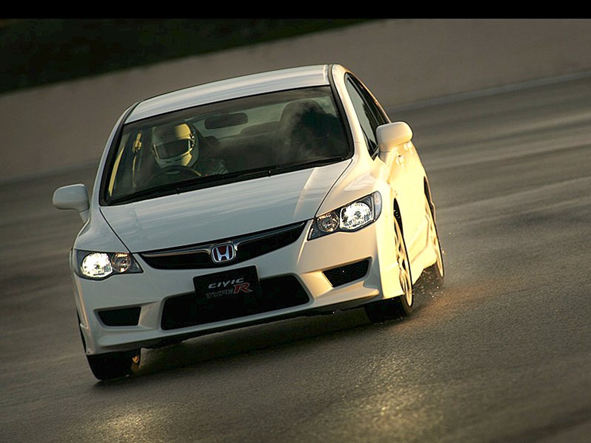 Honda Civic Type R Sedan – niedostępna rakieta