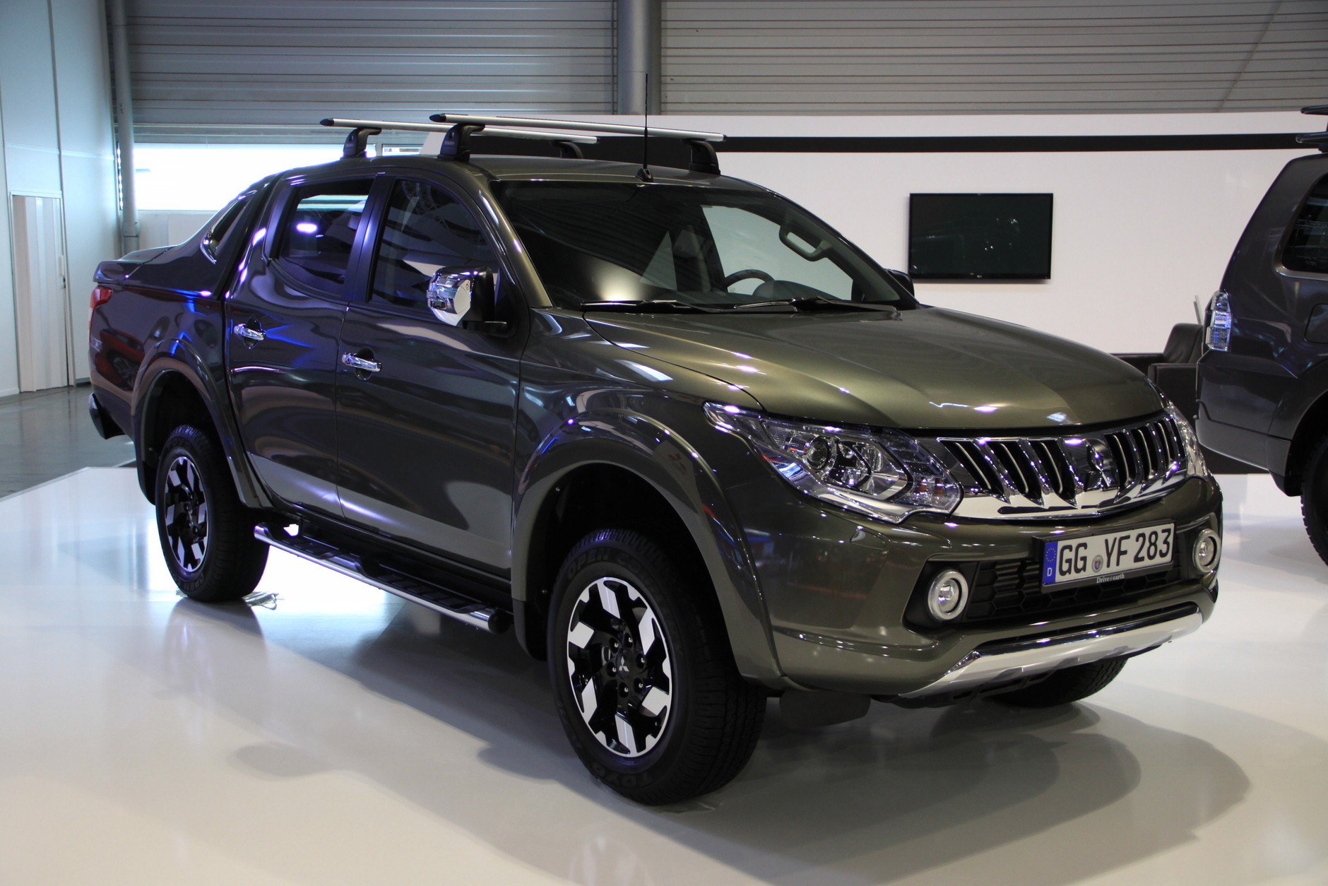Mitsubishi L200 (Poznań 2015)