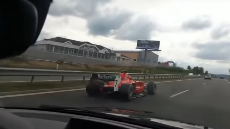 Bolid na czeskiej autostradzie