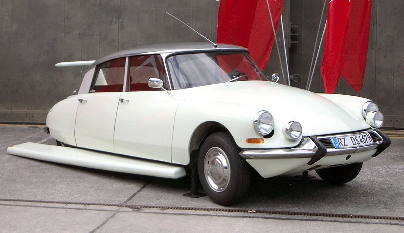 50 kultowych aut w Paradzie Zabytkowych Citroënów w Warszawie (3.10)