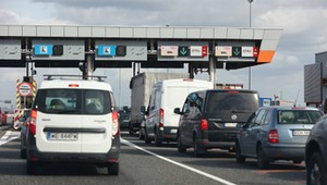 Tydzień z e-TOLL-em na autostradach. Miało być wygodnie, a absurd goni absurd