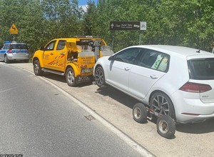 Policja zwraca teraz szczególną uwagę na zaparkowane auta. Mandat karny to nie wszystko