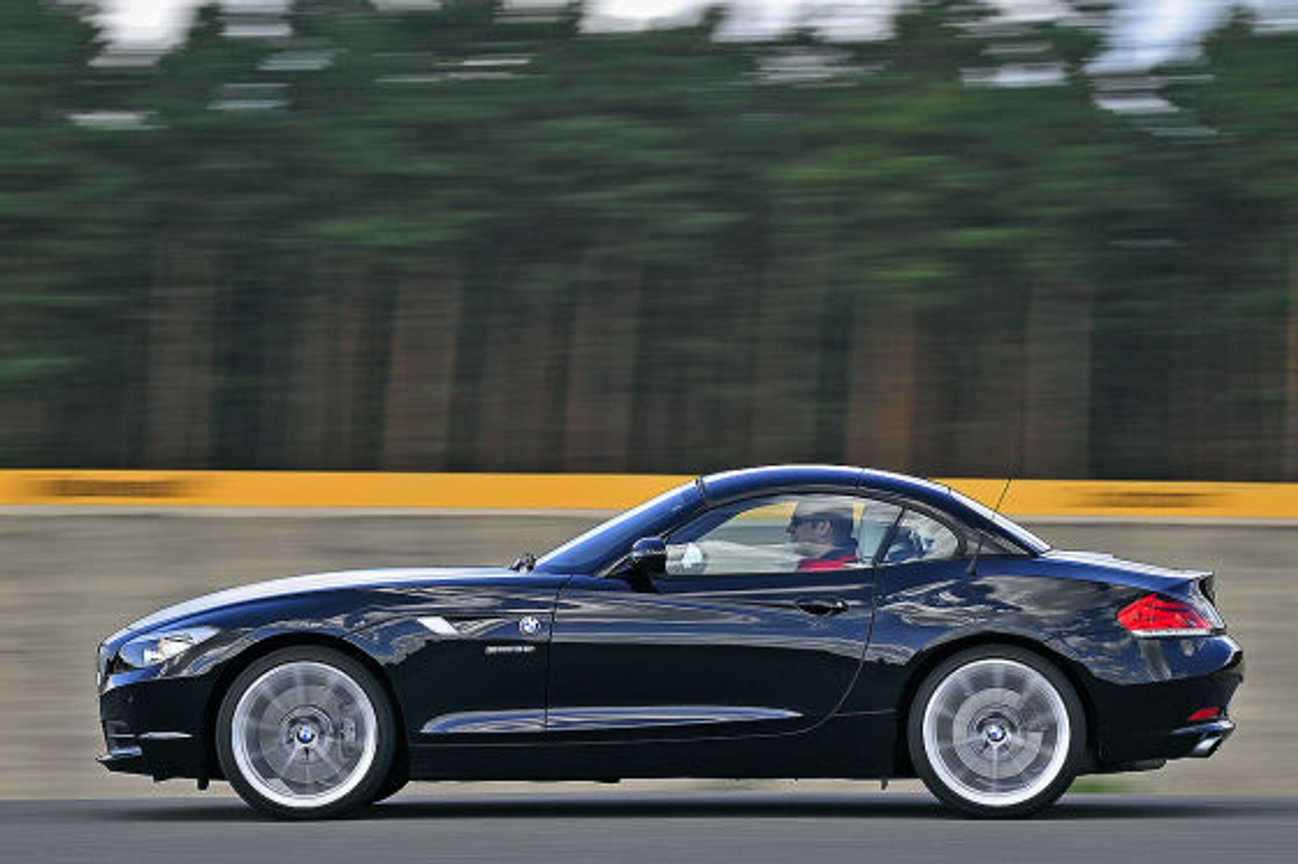 40 najlepiej hamujących aut