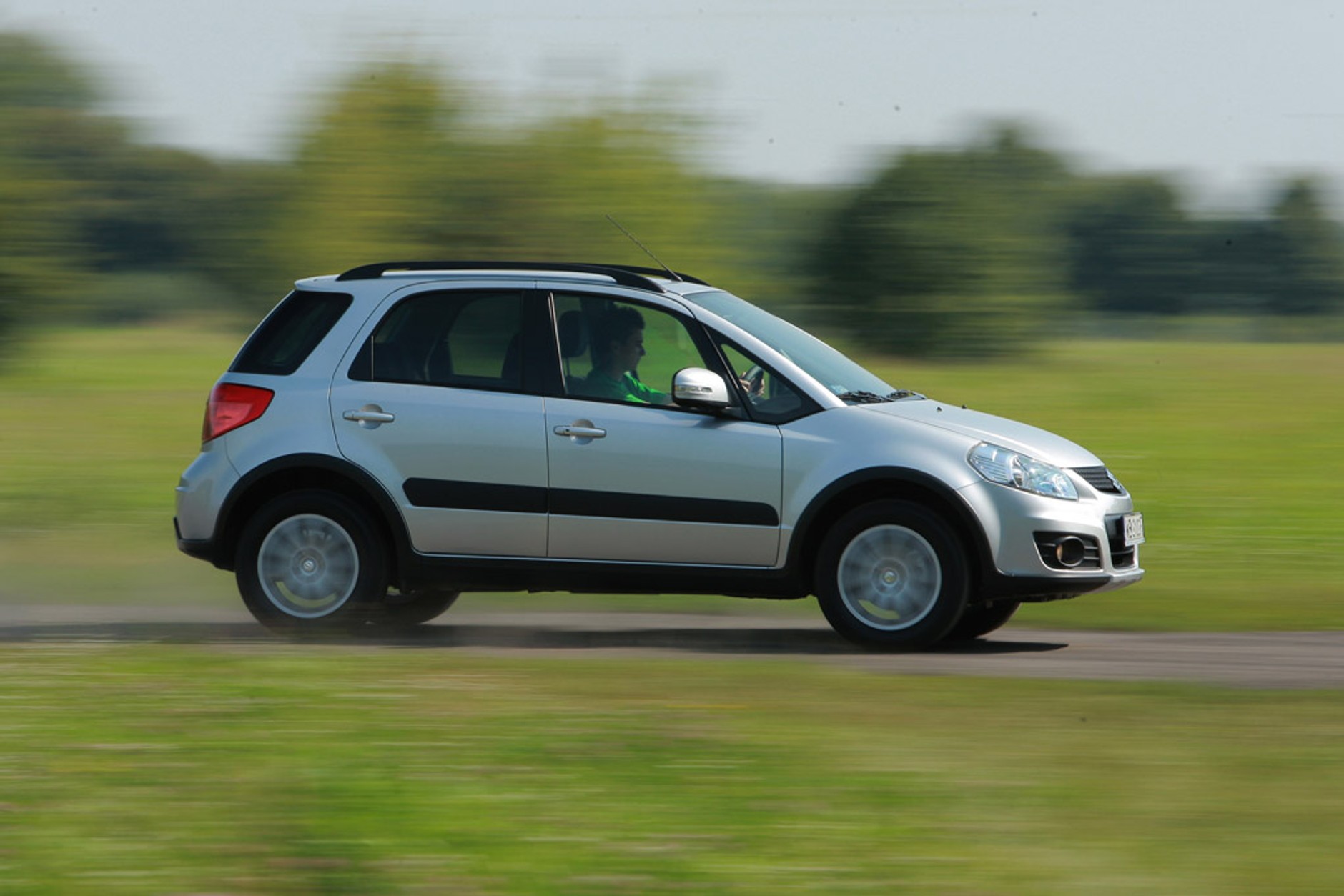 Test Suzuki SX4: przygotuj się na śnieżną zimę