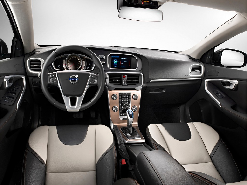Volvo V40 Cross Country od 98 420 zł