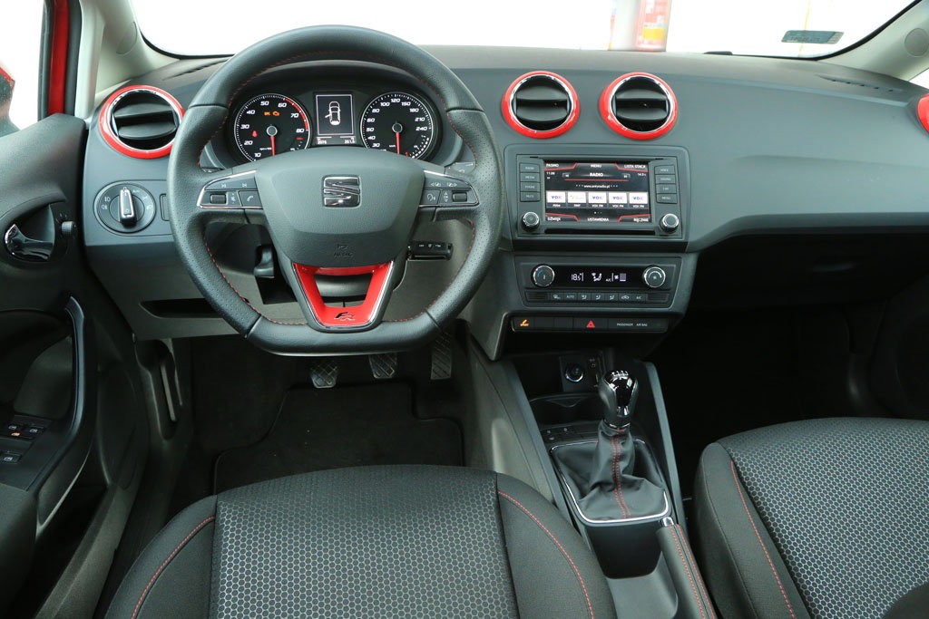 Seat Ibiza 1.2 TSI FR - dużo lepsza dynamika i technika