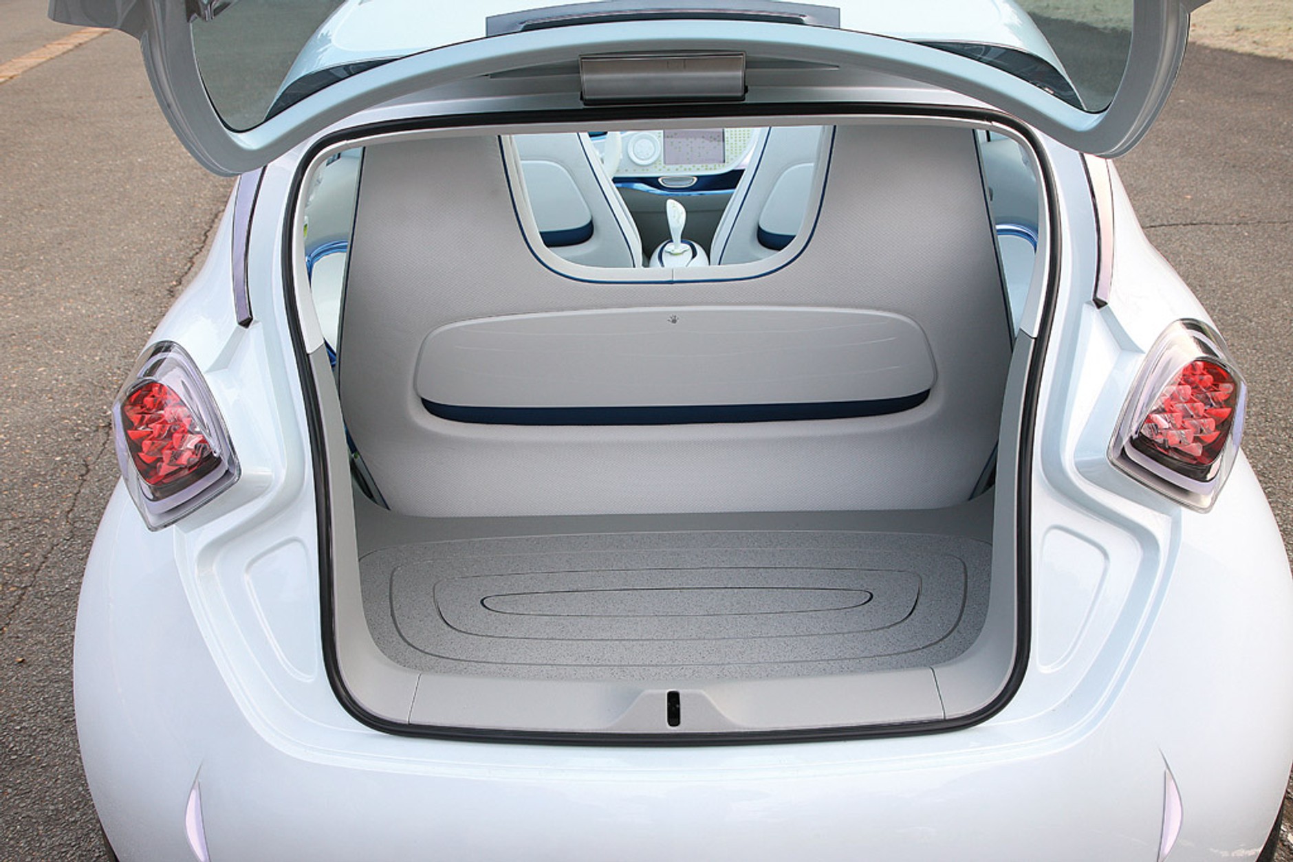 Elektryczny Renault Zoe przyjedzie do nas z kraju Asteriksa i Obeliksa