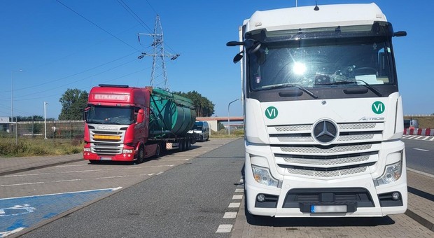 Tak przewoźnicy łamią zakaz ruchu ciężarówek. Inspektorzy ITD wiedzieli, gdzie zajrzeć