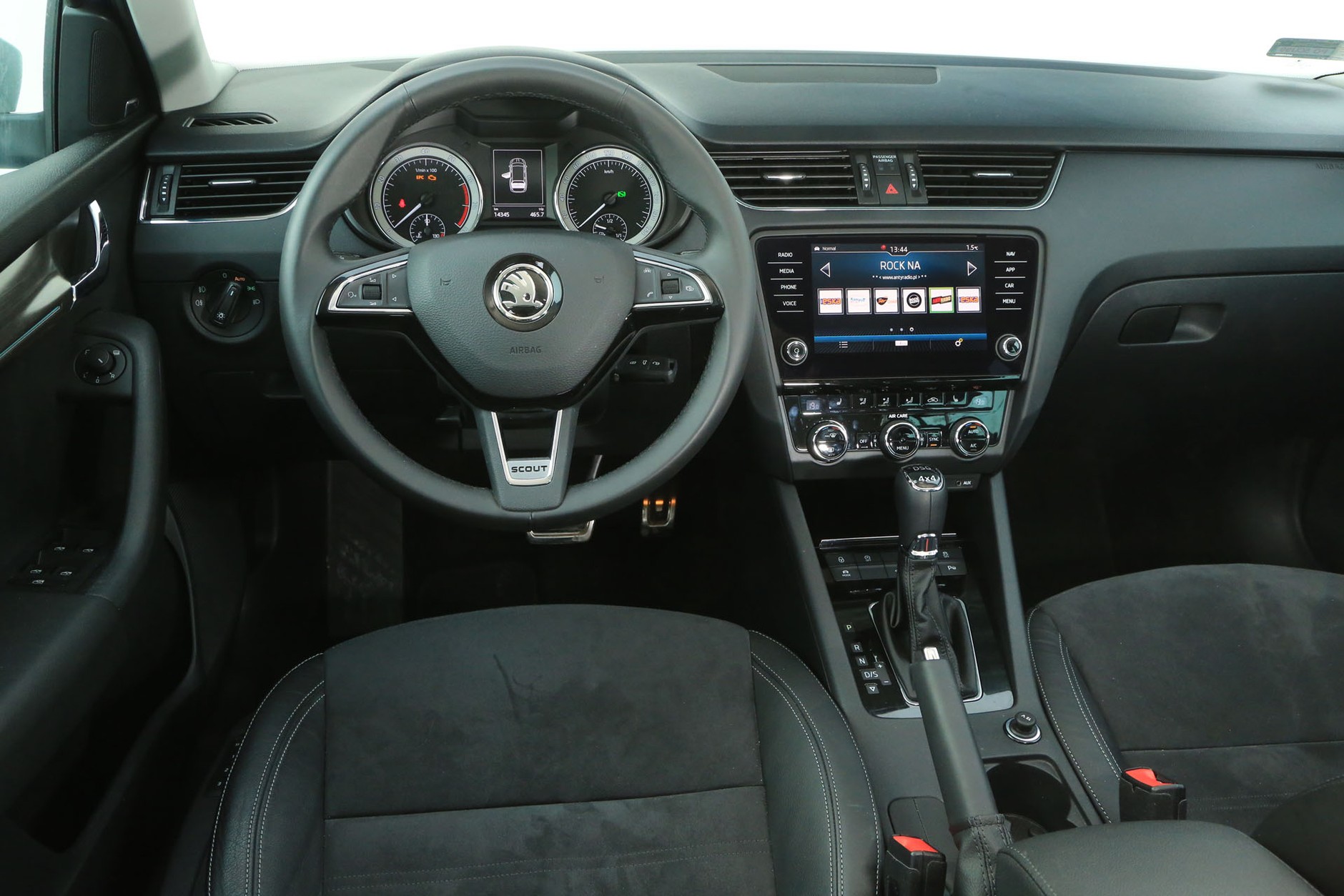 Skoda Octavia Scout 1.8 TSI - kosztuje jak SUV, a jeździ dużo lepiej