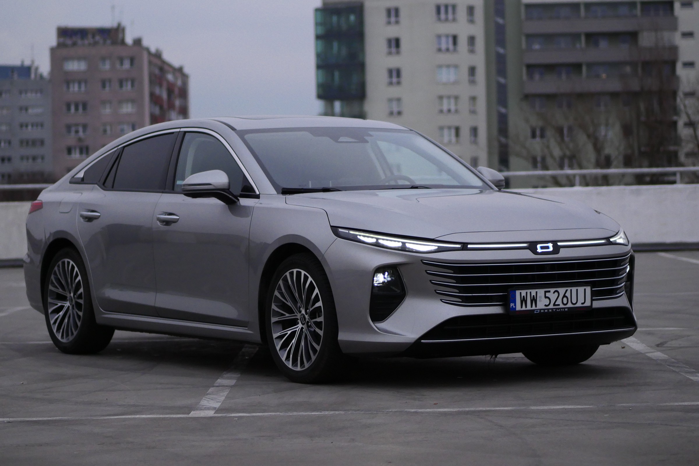 Bestune B70 jest piękny, ma silnik jak z VW, japońską skrzynię i świetną cenę. Co poszło nie tak?