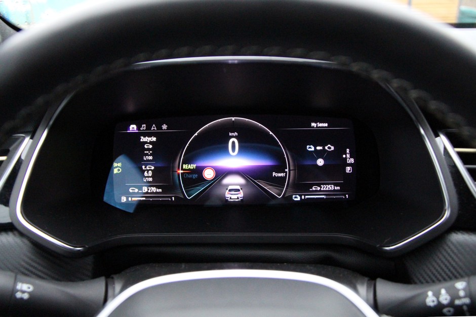 Renault Captur E-Tech full hybrid E-Tech engineered