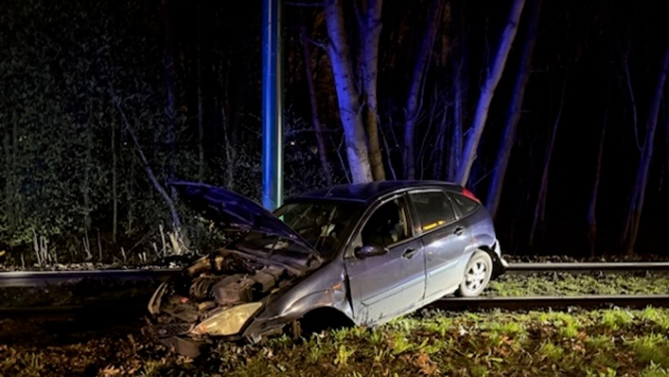  Nocna jazda zakończona na torach: Nietrzeźwy kierowca zatrzymany/policja.pl
