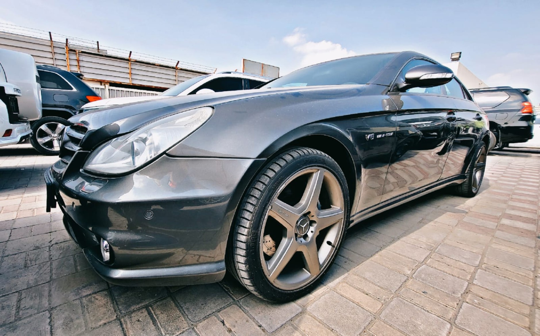 Samochody z ofert sprzedaży z Dubaju