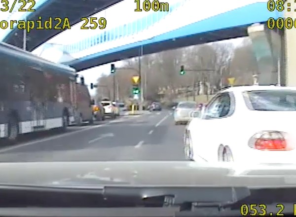 "Miał pecha". Wymusił pierwszeństwo na radiowozie grupy Speed