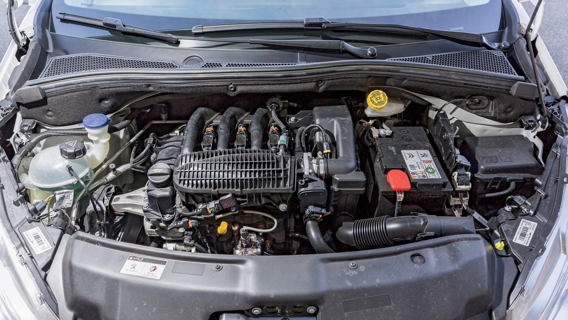 Silnik 1.2 PureTech - Najpopularniejszy wariant bez turbo: wersja 82 KM. Znajdziecie ją m.in. w Peugeotach 208, 308 i 2008 oraz w Citroënach: C1, C3, C4 Cactus, C3 Aircross.