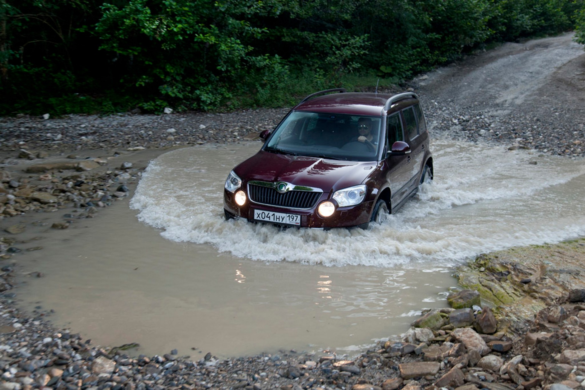 Skoda Yeti 1.8 TSI: w teren z „automatem”