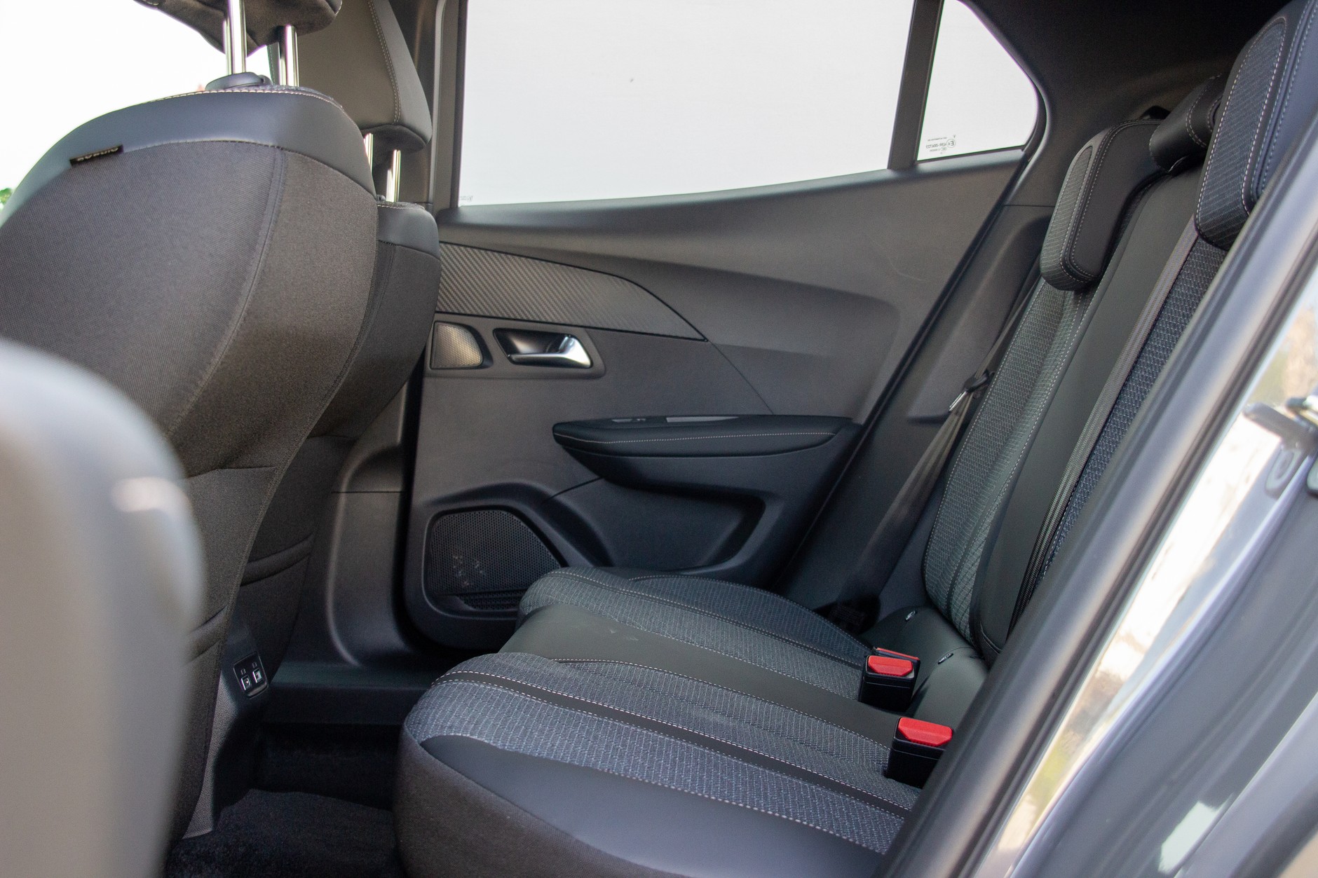 2023 Peugeot e-2008