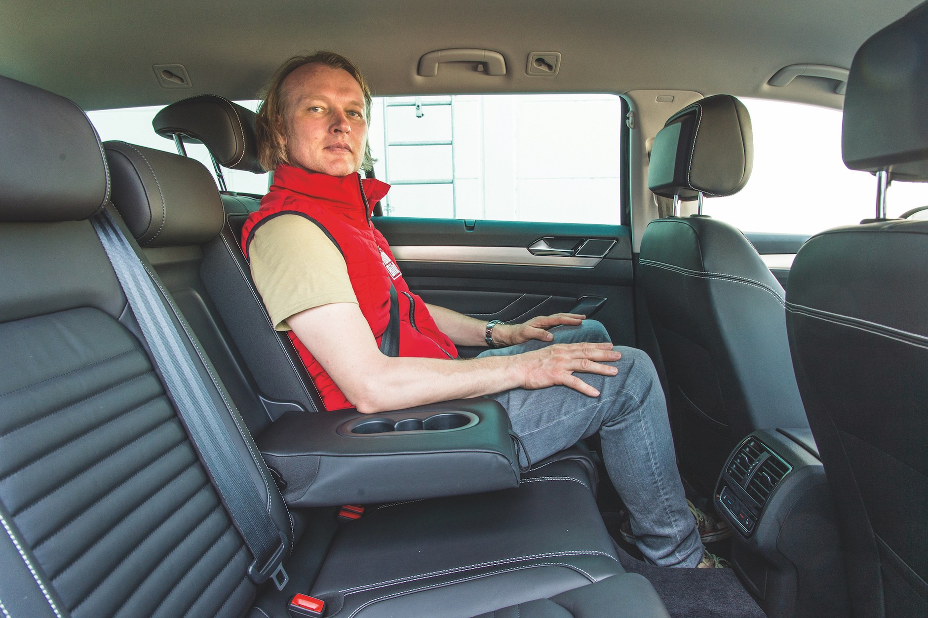 Z tyłu podróżuje się przyjemnie.