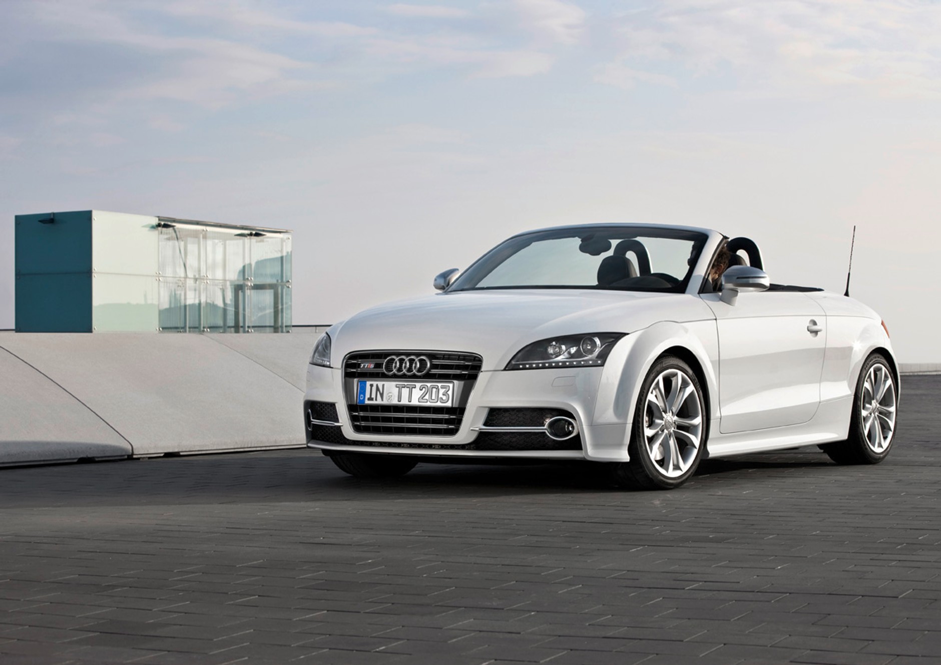 AMI 2010: Audi TT po wiosennym faceliftingu