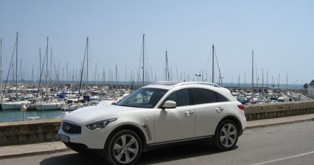 Infiniti FX30d