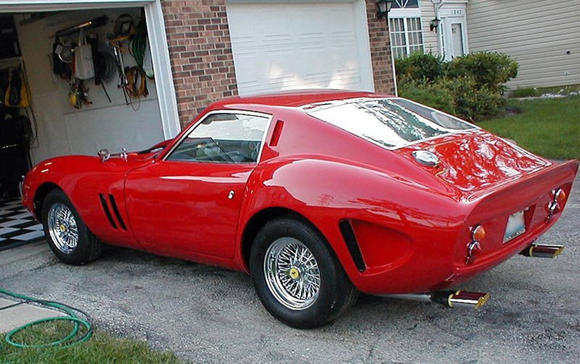 Ferrari 250 GTO na bazie Nissana 280 Z z silnikiem BMW