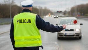 Kierowca BMW dmuchał w alkomat i zabrakło skali do pomiaru