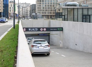 Nowy duży parking w samym centrum Warszawy: 420 miejsc pod ziemią