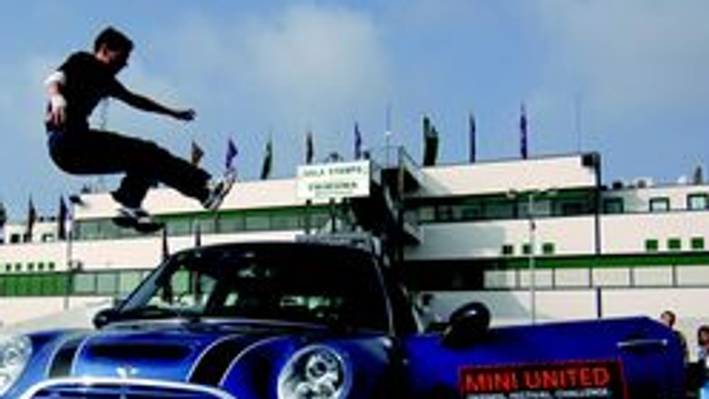 Mini: trwają zgłoszenia na zlot w Zandvoort