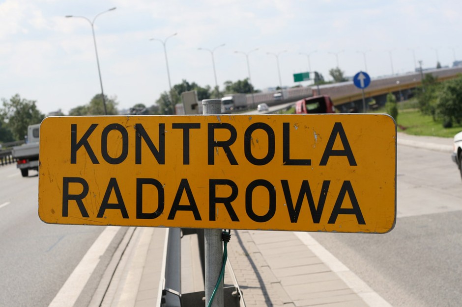 Wszystko o kontroli radarowej. Wyjaśniamy, dlaczego coraz łatwiej stracić prawo jazdy