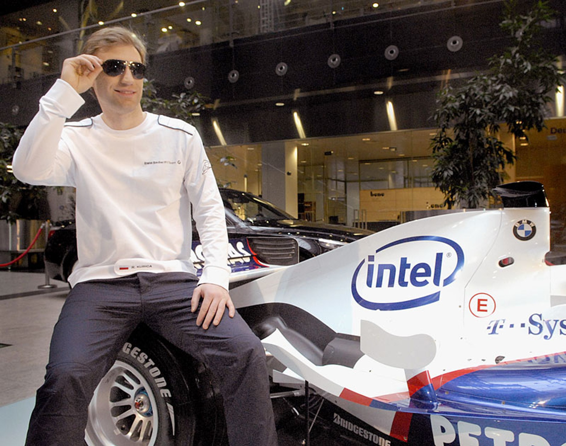 Nowa kolekcja BMW Sauber F1 Team 2008 (fotogaleria)