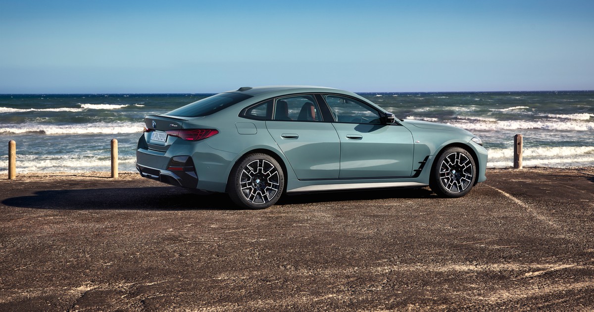 BMW i4