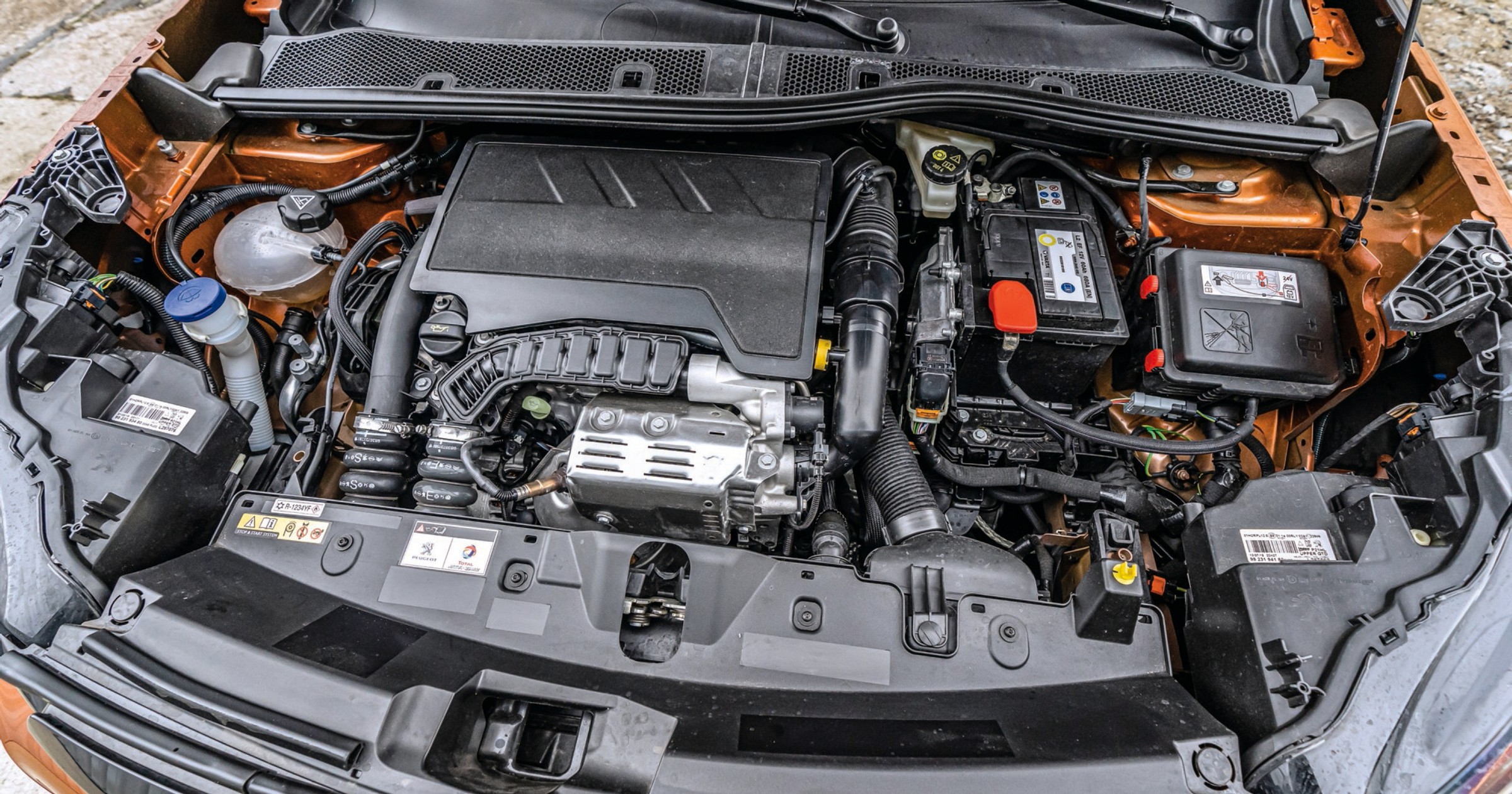Silnik 1.2 PureTech okazał się zmorą grupy PSA (dziś należącej do grupy Stellantis)