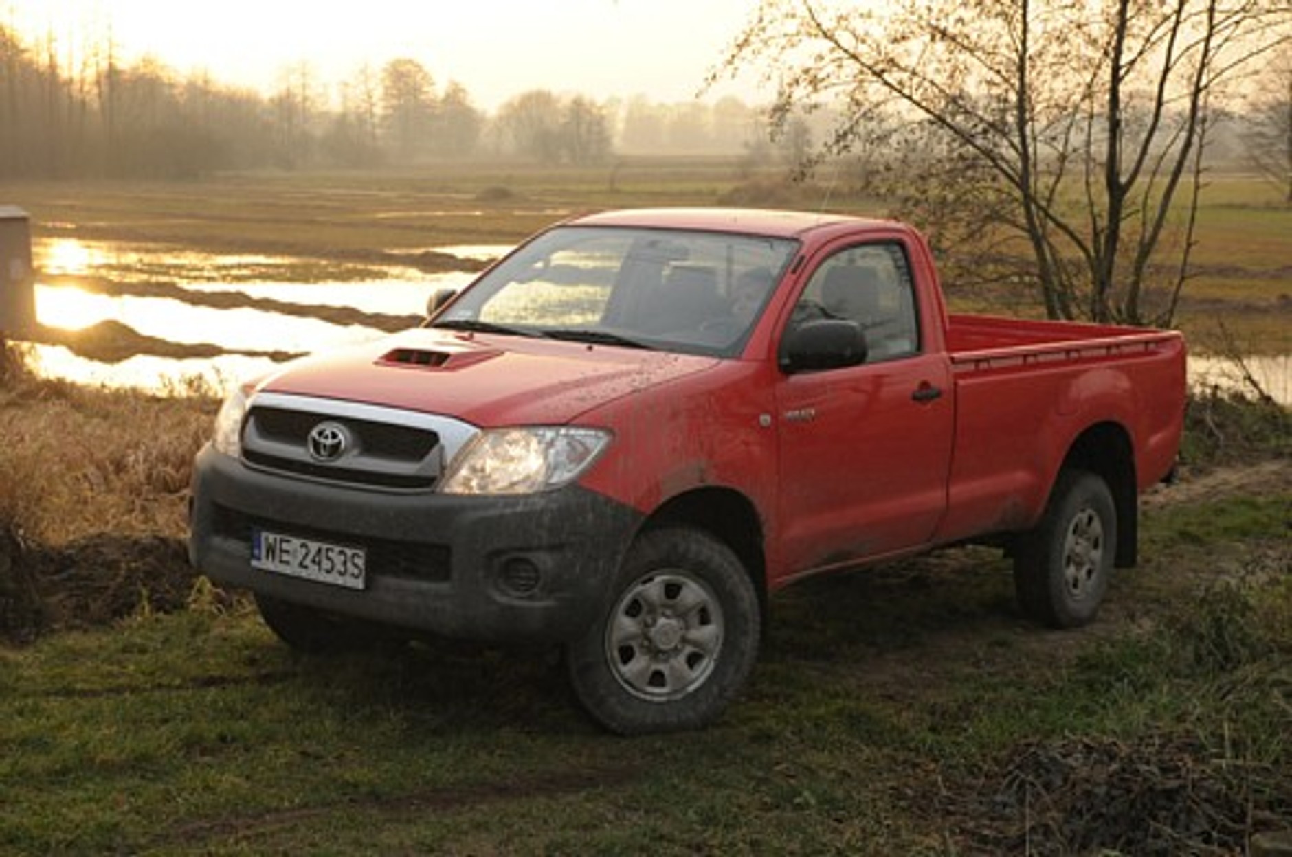 Toyota Hilux - Kwintesencja auta z paką