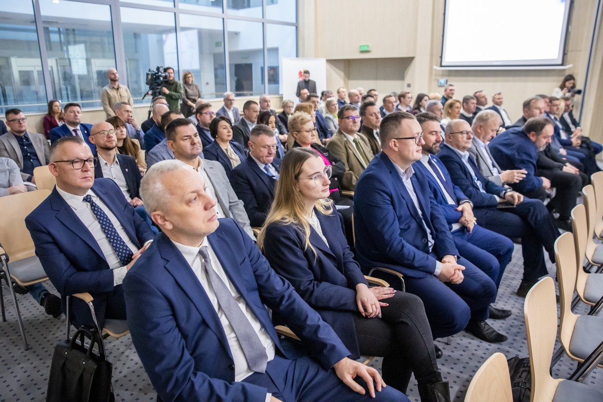 Konferencja ws. budowy drogi S15