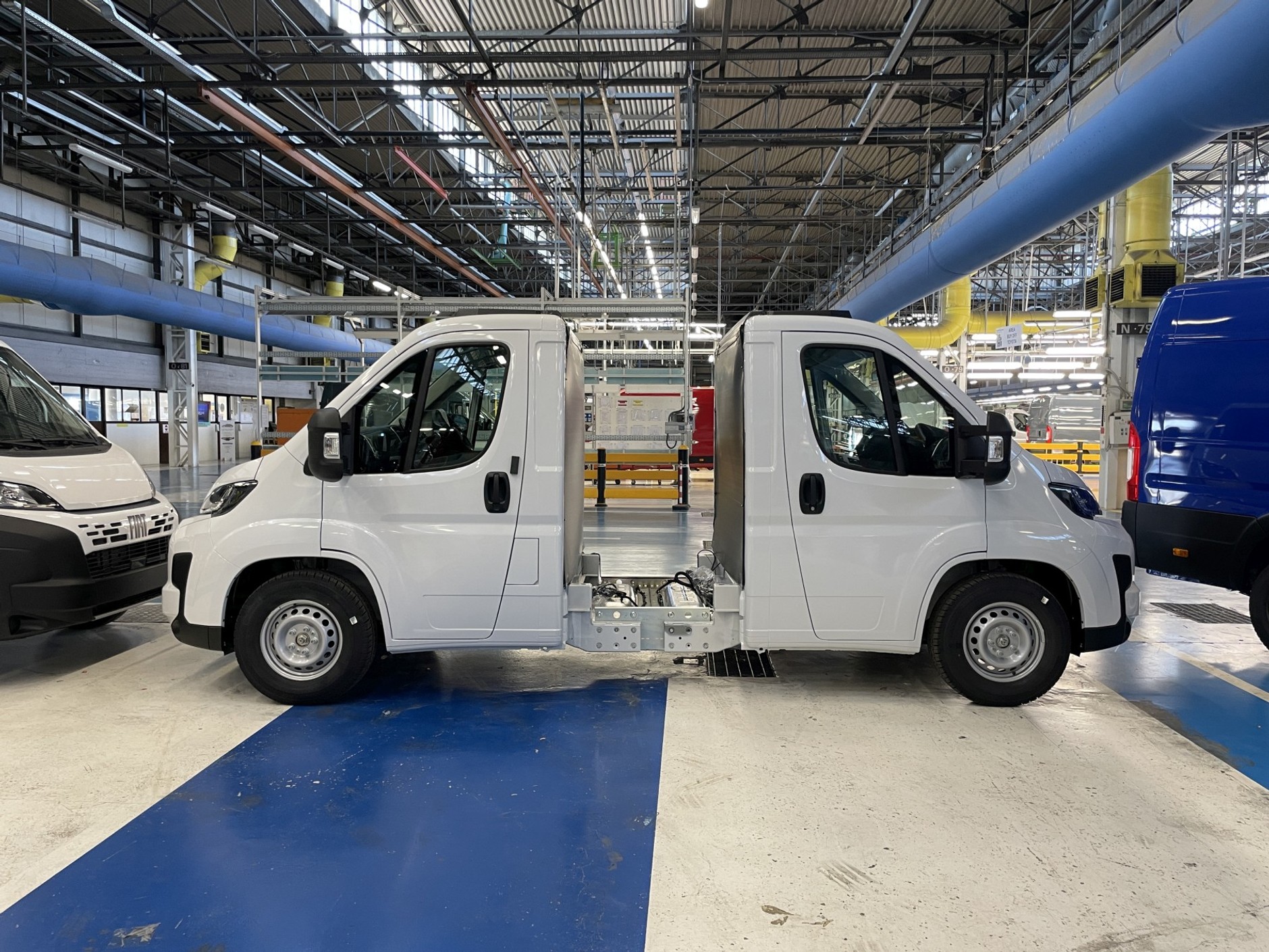 Centrum konwersji i personalizacji aut dostawczych koncernu Stellantis (CustomFit)