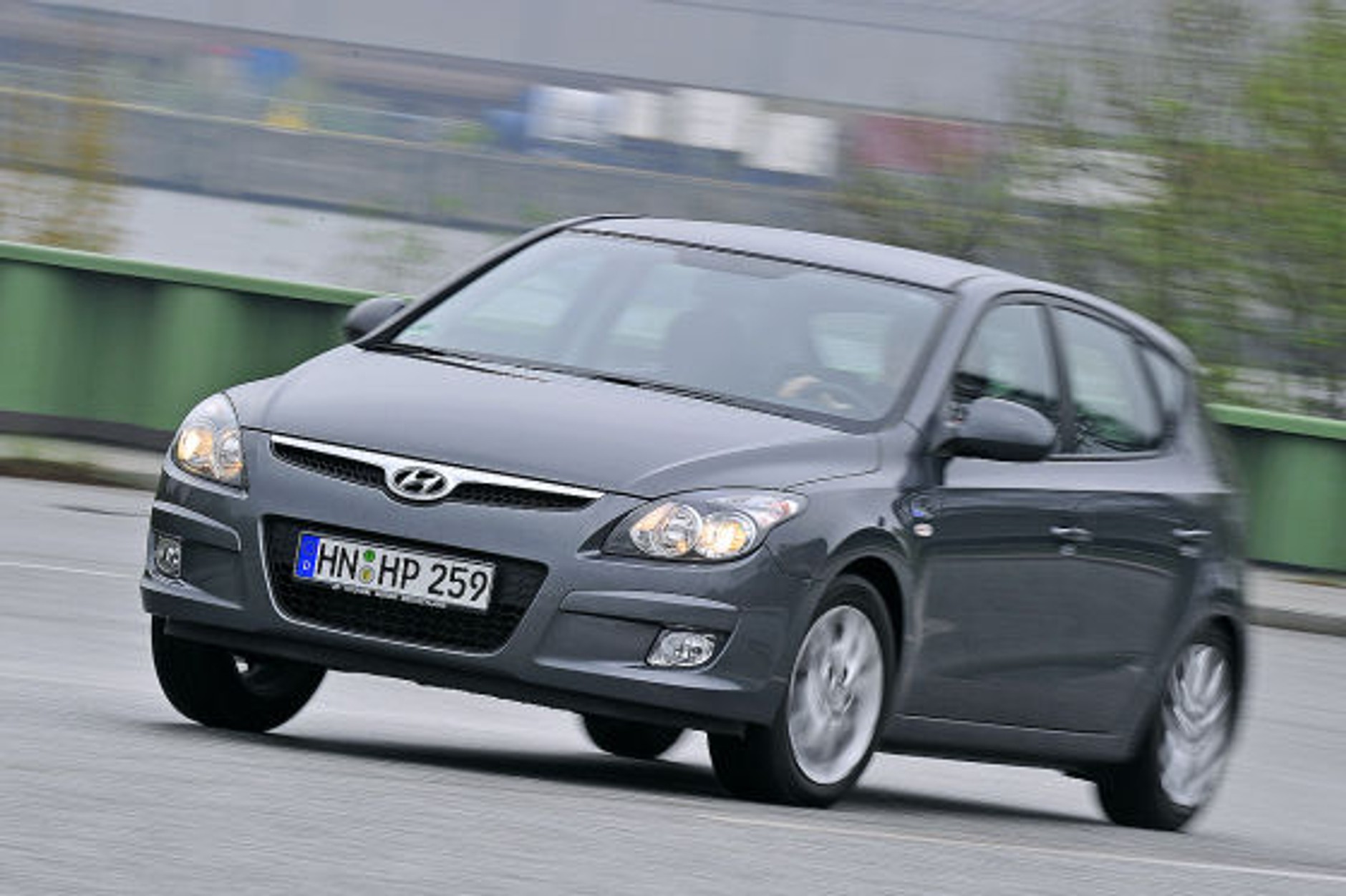 Walka na decybele. Ranking aut najcichszych oraz tych najbardziej hałaśliwych