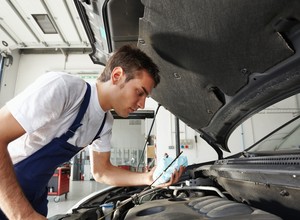 Wybór oleju oddajemy mechanikom