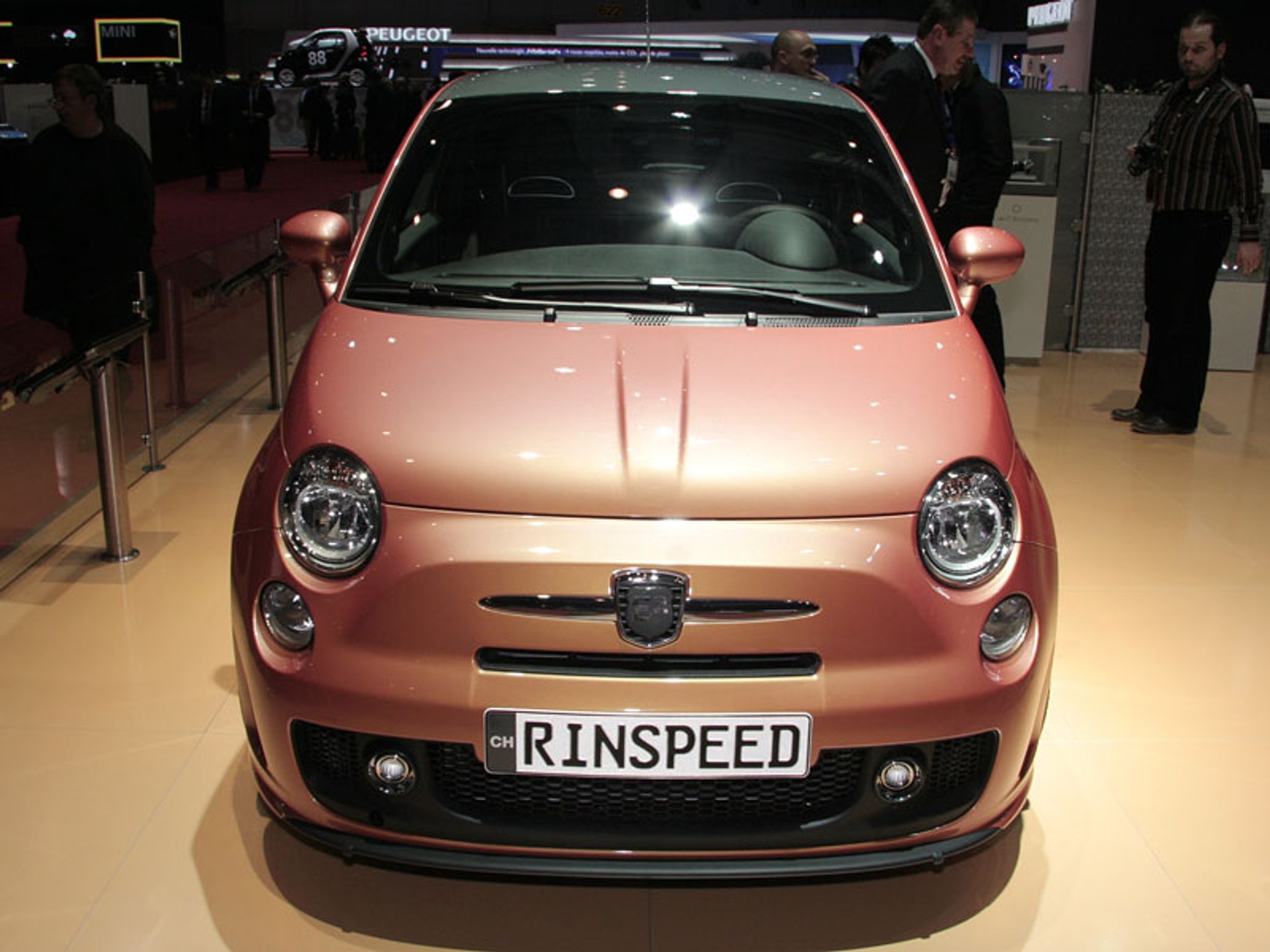 Genewa 2009: Rinspeed E2 – pięćsetką oszczędnie albo szybko