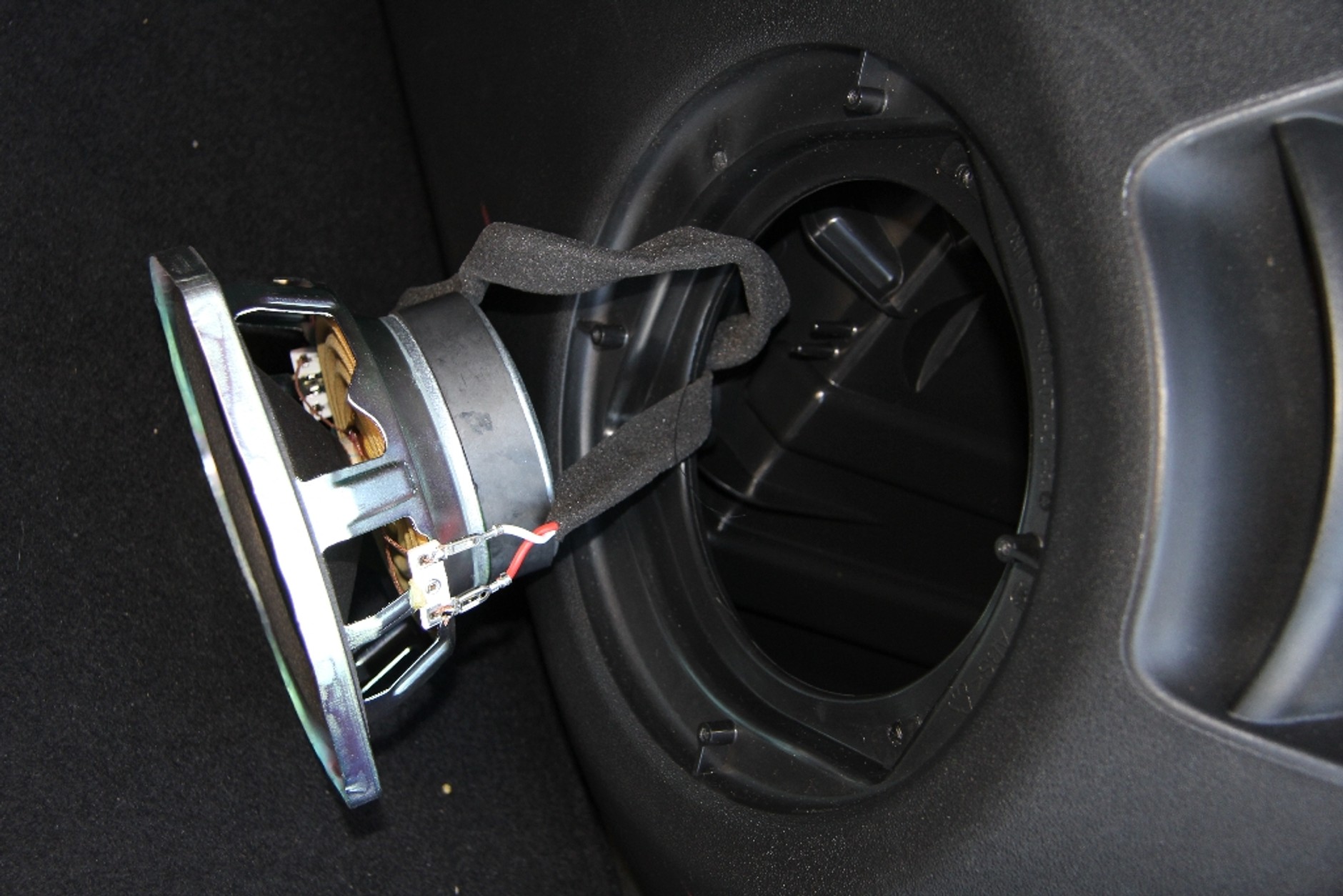 Denon w Citroenie C4