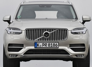Lepiej postawić na większe używane Volvo XC90 czy młodsze, ale mniejsze XC60?