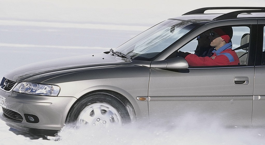 Od jutra zimówki obowiązkowe!