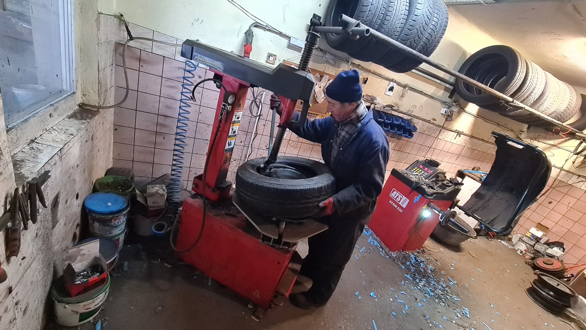 Pierwsze nadejście zimy. Wymiana opon na sezon zimowy