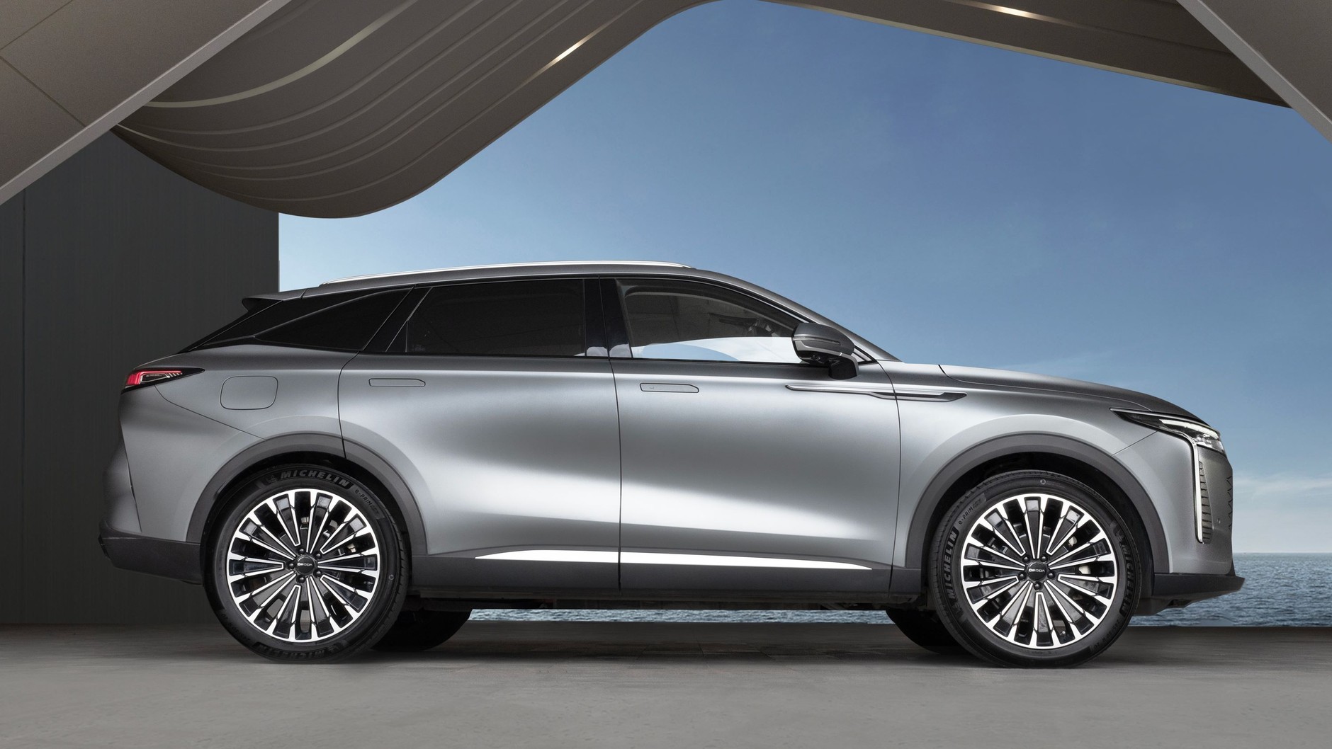 Omoda 9 Super Hybrid