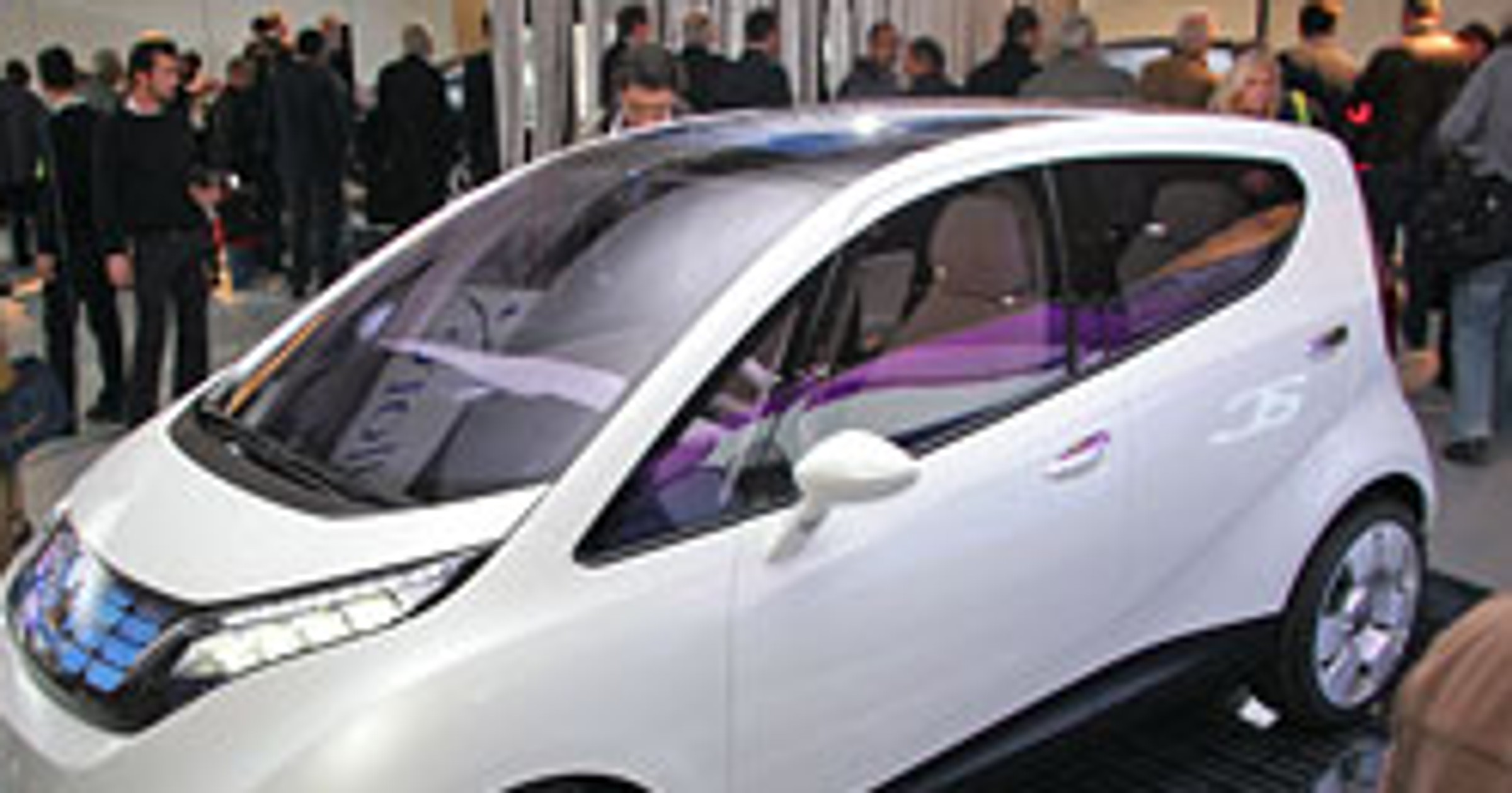 Paryż 2008: Pininfarina B0 – studium nowego elektromobilu