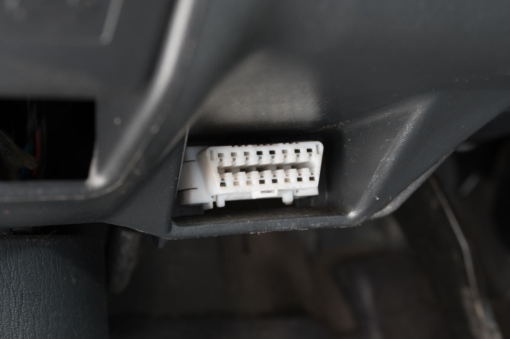 Podstawowe dane da się pobrać za pośrednictwem gniazda OBD