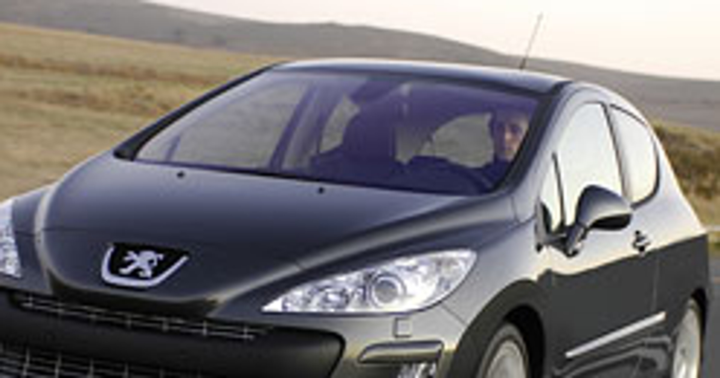 IAA Frankfurt 2007: Peugeot 308 także jako hybryda (3,4 l/100 km)