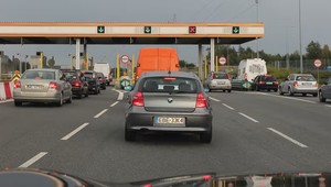 Masowe kontrole policji w weekend. Stosuj zasadę "pół licznika" a unikniesz mandatu