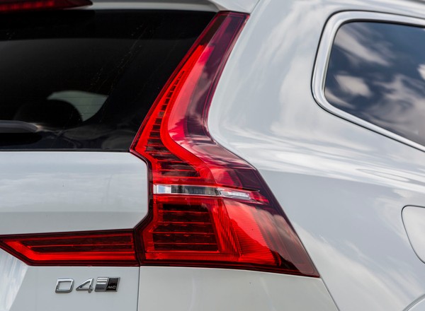 Volvo wycofało ręczną skrzynię biegów. Wkrótce zrezygnuje z diesla