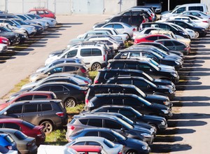 Skradziono Ci samochód z parkingu strzeżonego? Co dalej?