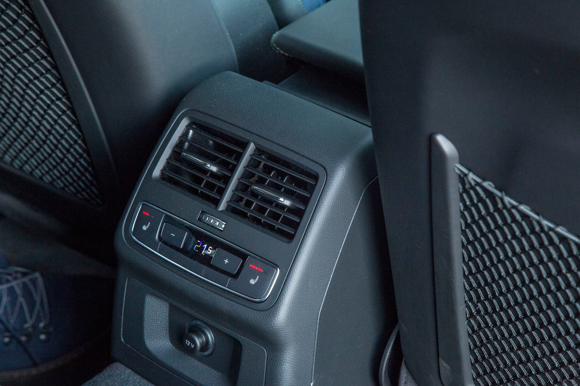 Audi RS4 Avant - kombi z ogniem w ...